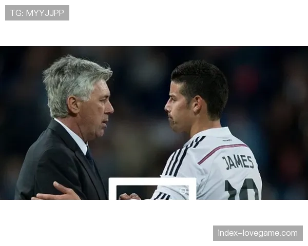 VAR争议再现:皇马对阵贝蒂斯一役,争议手球未判引安切洛蒂强烈不满